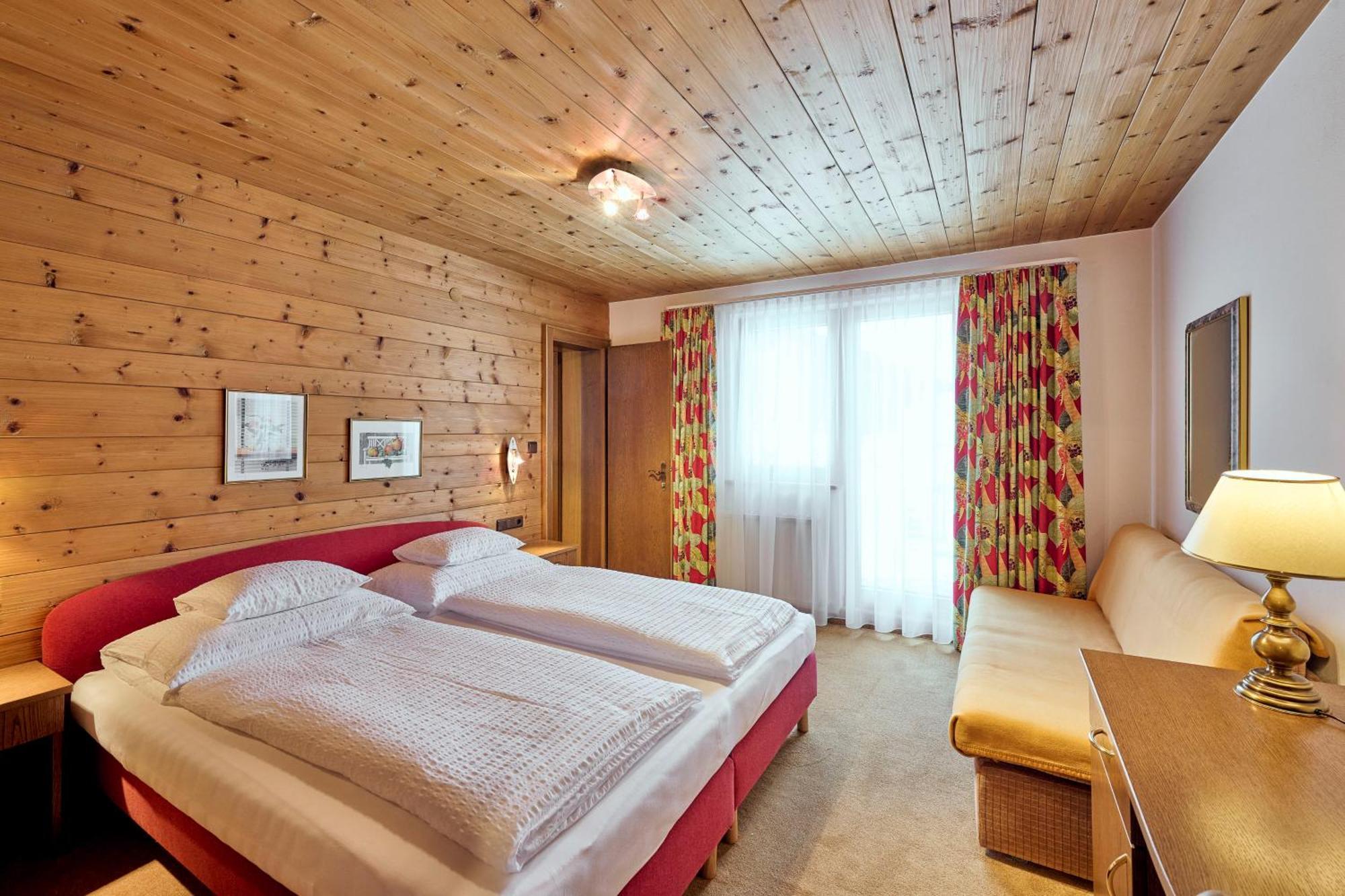 Appartementhaus Holiday Лех ам Алберг Екстериор снимка