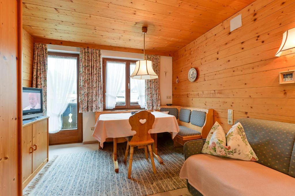 Appartementhaus Holiday Лех ам Алберг Екстериор снимка